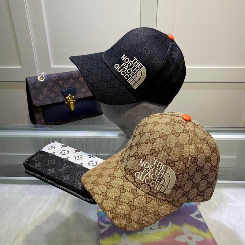 Gucci X TNF cap dx08
